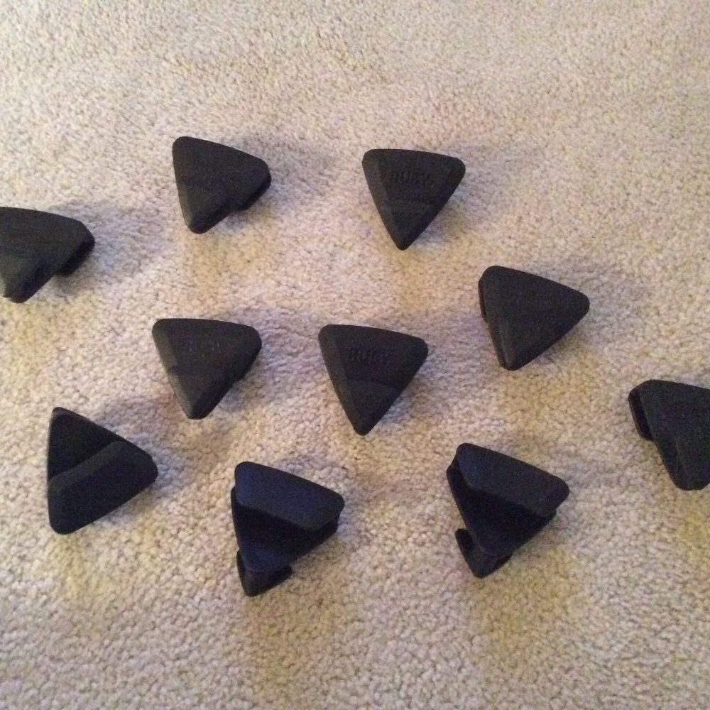 Ruby Space Triangles Closet Space Savers (10)